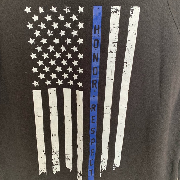 🟡Thin Blue Line Sweatshirt - Picture 3 of 6